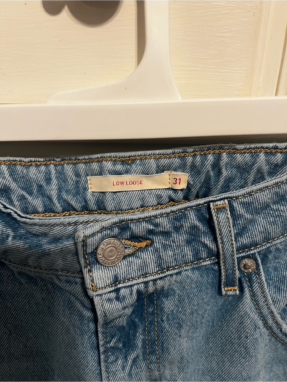 Levi's Low Rise baggy Jean - Picture 2 of 5